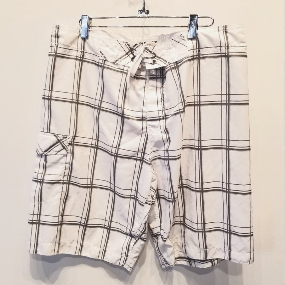 Old Navy Men's Shorts Board Shorts Swim Trunks Size L‎ / 36